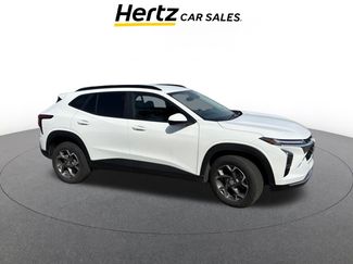 Used 2025 Chevrolet Trax LT w/ LT Convenience Package video 1