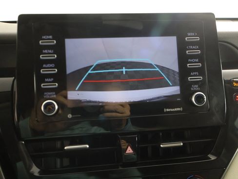 Used 2021 Toyota Camry LE image 35