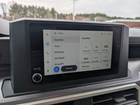 Used 2025 Toyota Tacoma SR5 image 22