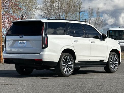 Used 2023 Cadillac Escalade Sport image 2