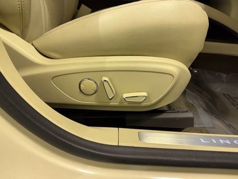 Used 2015 Lincoln MKZ w/ Equipment Group 102A Reserve image 28