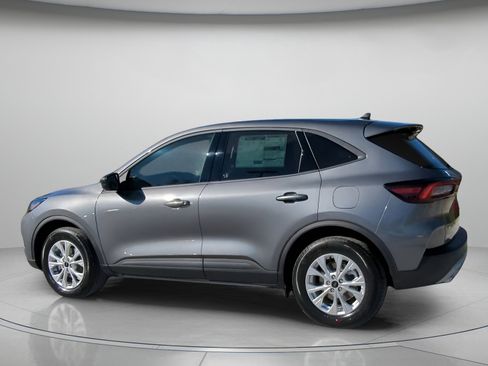 New 2026 Ford Escape Active image 18