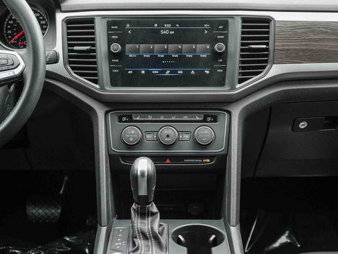 Used 2021 Volkswagen Atlas SE image 13