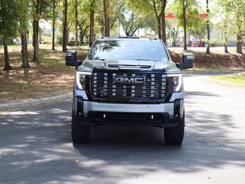 Used 2026 GMC Sierra 3500 Denali Ultimate image 17