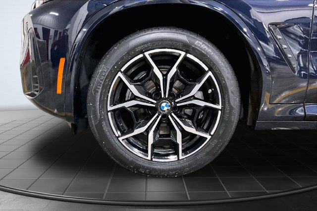 Used 2022 BMW X3 xDrive30i w/ M Sport Package 2 AWD/4WD image 11