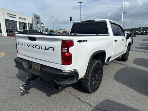 Used 2026 Chevrolet Silverado 2500 Custom w/ Custom Convenience Package AWD/4WD image 3