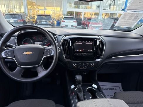 Certified 2021 Chevrolet Traverse LS image 12