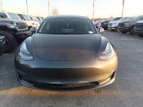 Used 2022 Tesla Model 3 Long Range image 1