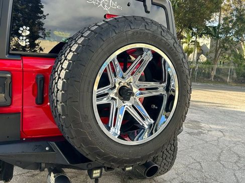 Used 2022 Jeep Wrangler Unlimited Sport image 41