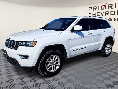 Used 2020 Jeep Grand Cherokee Laredo AWD/4WD image 4