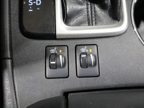 Used 2019 Toyota Highlander XLE w/ Highlander SE Package AWD/4WD image 33