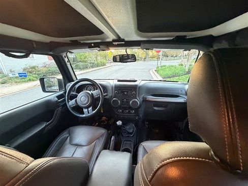Used 2015 Jeep Wrangler Unlimited Sport AWD/4WD image 24