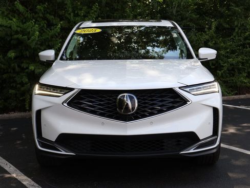 Used 2025 Acura MDX FWD w/ Technology Package image 2