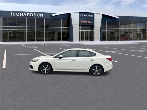 Used 2023 Subaru Impreza 2.0i Premium AWD/4WD image 2