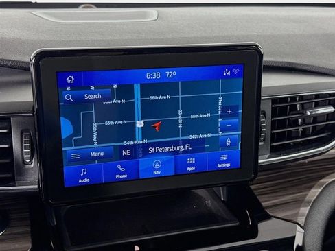 Used 2021 Ford Explorer Limited image 16