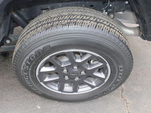 Used 2020 Jeep Gladiator Overland w/ LED Lighting Group image 8