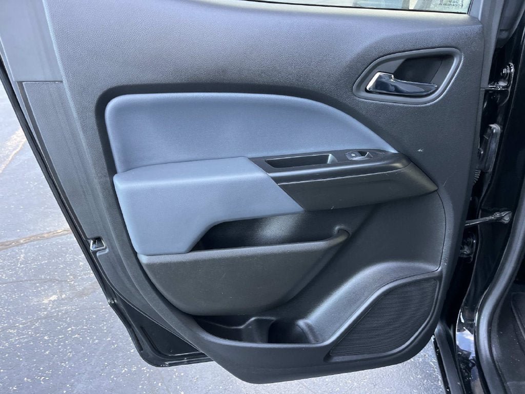 Used 2022 Chevrolet Colorado Z71 AWD/4WD image 19