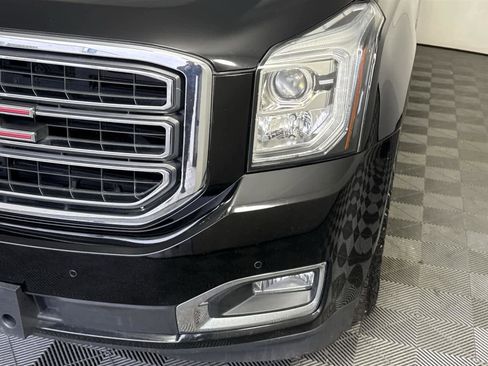 Used 2018 GMC Yukon XL SLT image 9