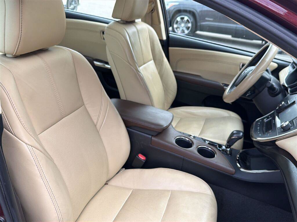 Used 2016 Toyota Avalon Limited w/ Toyota Safety Sense Package FWD image 8