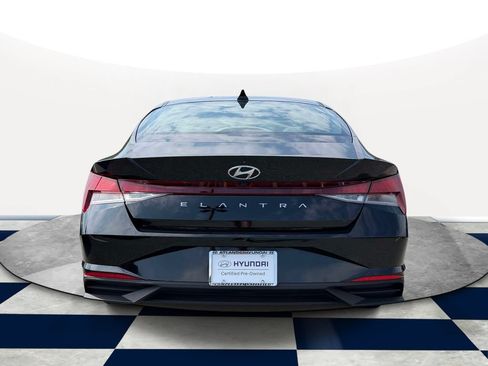 Certified 2023 Hyundai Elantra SEL w/ Convenience Package FWD image 5
