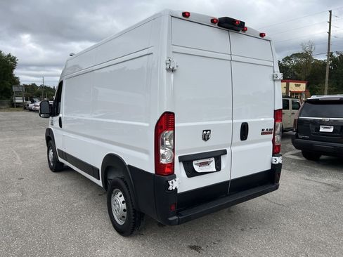 Used 2019 RAM ProMaster 2500 w/ Interior Convenience Group image 7