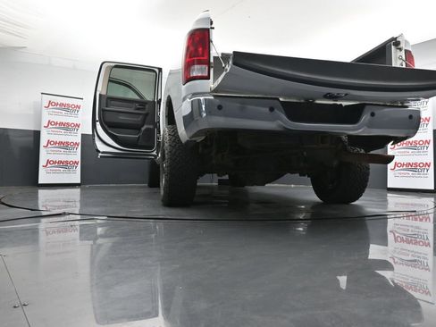 Used 2016 RAM 2500 Tradesman w/ Chrome Appearance Group image 30