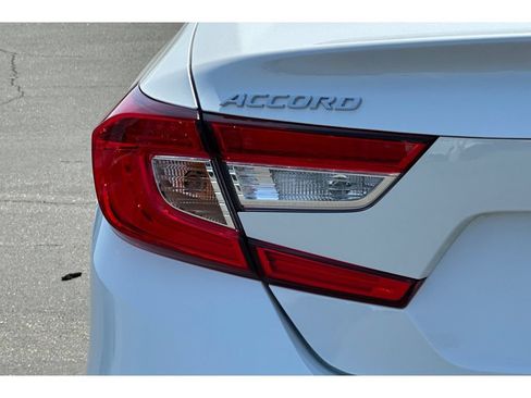 Used 2022 Honda Accord LX image 14