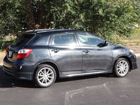 Used 2010 Toyota Matrix image 4