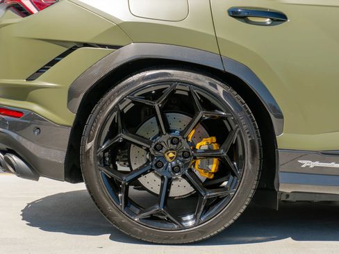Used 2024 Lamborghini Urus Performante AWD/4WD image 35