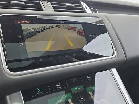 Used 2018 Land Rover Range Rover Sport HSE Dynamic image 26