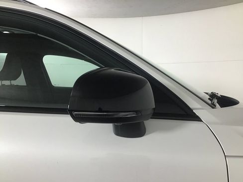 Used 2026 Volvo XC40 B5 Plus w/ Protection Package Premier AWD/4WD image 19