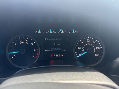 Used 2019 Ford F150 XLT w/ Equipment Group 302A Luxury image 11