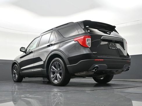 Used 2024 Ford Explorer XLT w/ Equipment Group 202A image 28