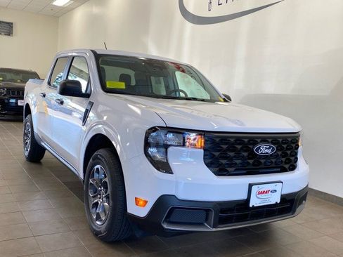 New 2025 Ford Maverick XLT FWD image 2