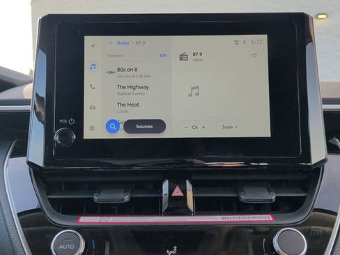 Used 2026 Toyota Corolla LE image 20