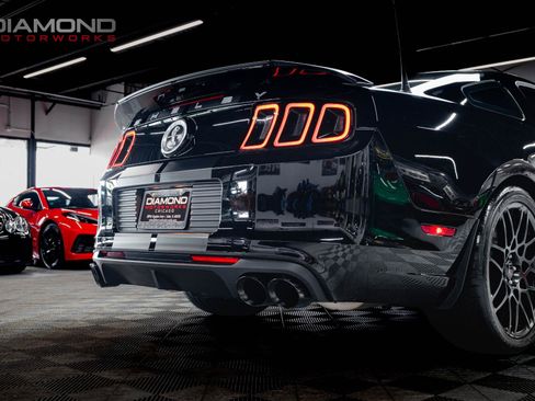 Used 2013 Ford Mustang Shelby GT500 RWD image 23