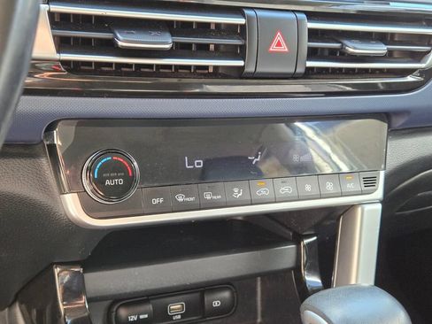 Used 2023 Kia Seltos S w/ Navigation Package AWD/4WD image 27