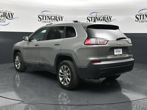 Used 2020 Jeep Cherokee Latitude Plus w/ Comfort/Convenience Group FWD image 6
