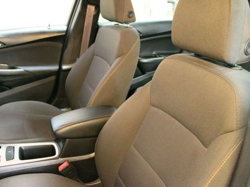 Used 2017 Chevrolet Cruze LS w/ LS Fleet Convenience Package FWD image 16