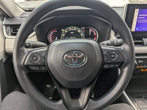 Used 2023 Toyota RAV4 XLE image 24