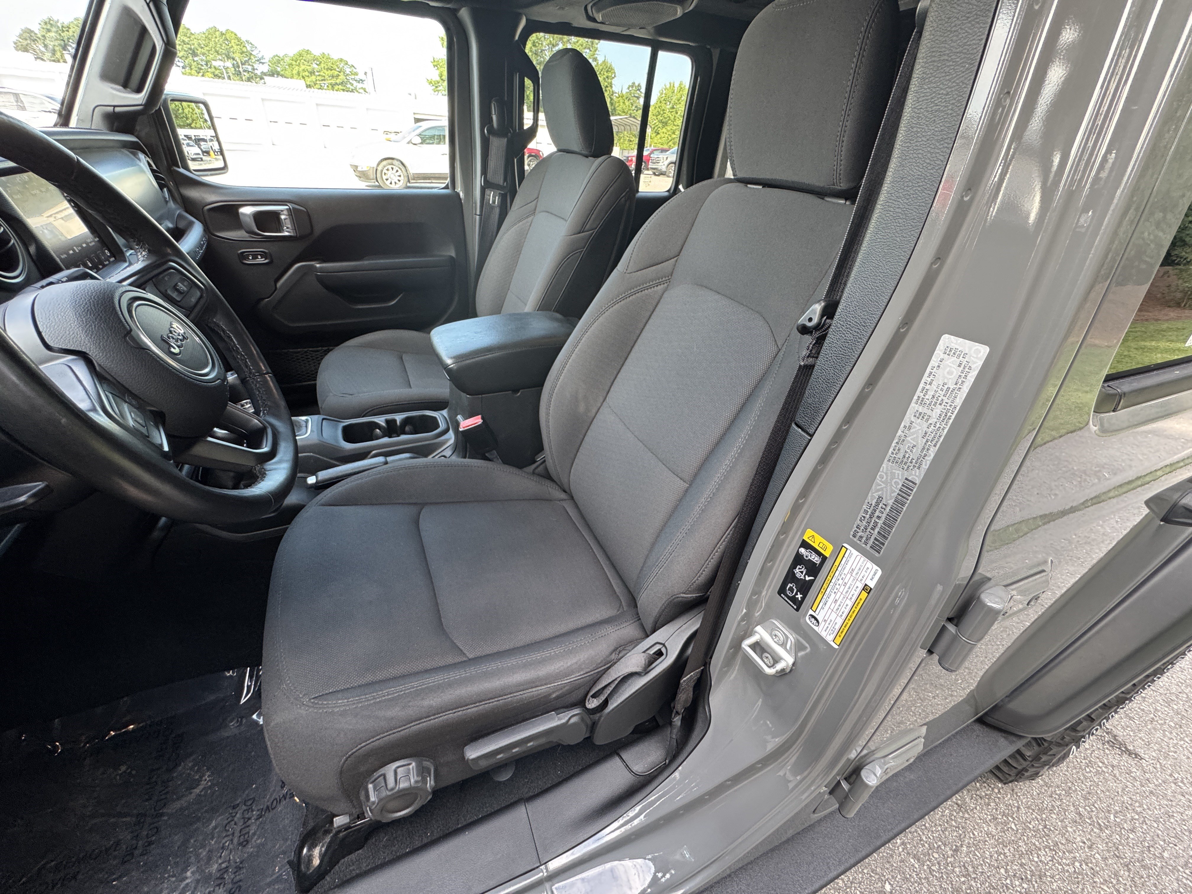 Used 2022 Jeep Wrangler Unlimited Sport AWD/4WD image 14