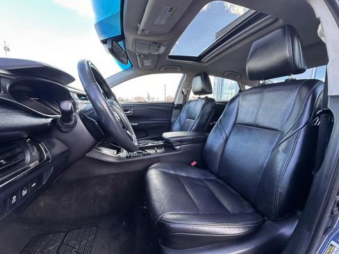 Used 2016 Toyota Avalon Touring FWD image 15