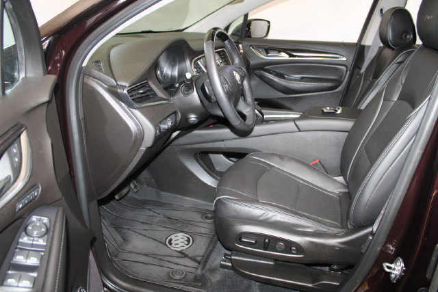 Used 2021 Buick Enclave Avenir w/ Avenir Technology Package AWD/4WD image 7