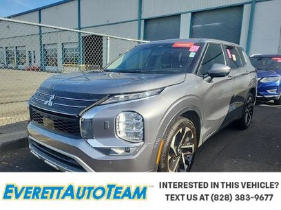 Used 2022 Mitsubishi Outlander SE