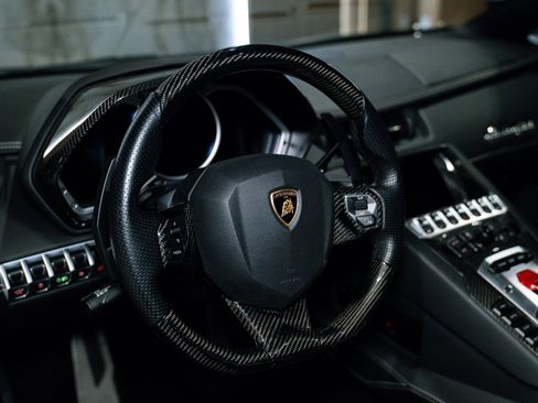 Used 2014 Lamborghini Aventador LP 700-4 image 28