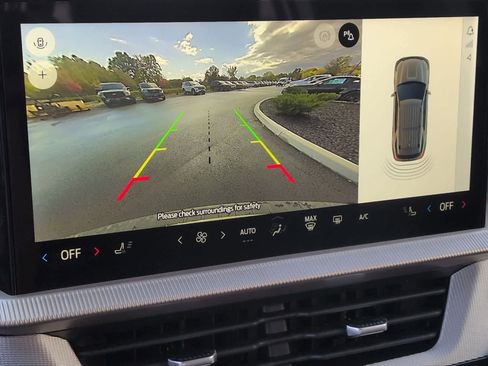 New 2025 Ford Explorer Active image 30