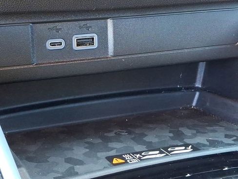 Used 2025 Chevrolet Colorado Z71 w/ Z71 Convenience Package 2 image 30