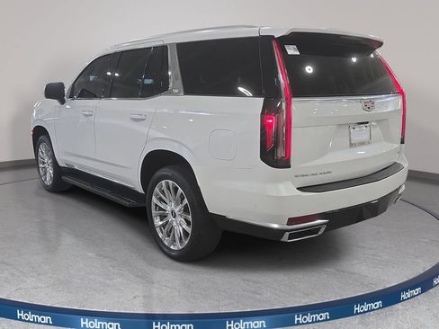 Used 2023 Cadillac Escalade Premium Luxury RWD image 8