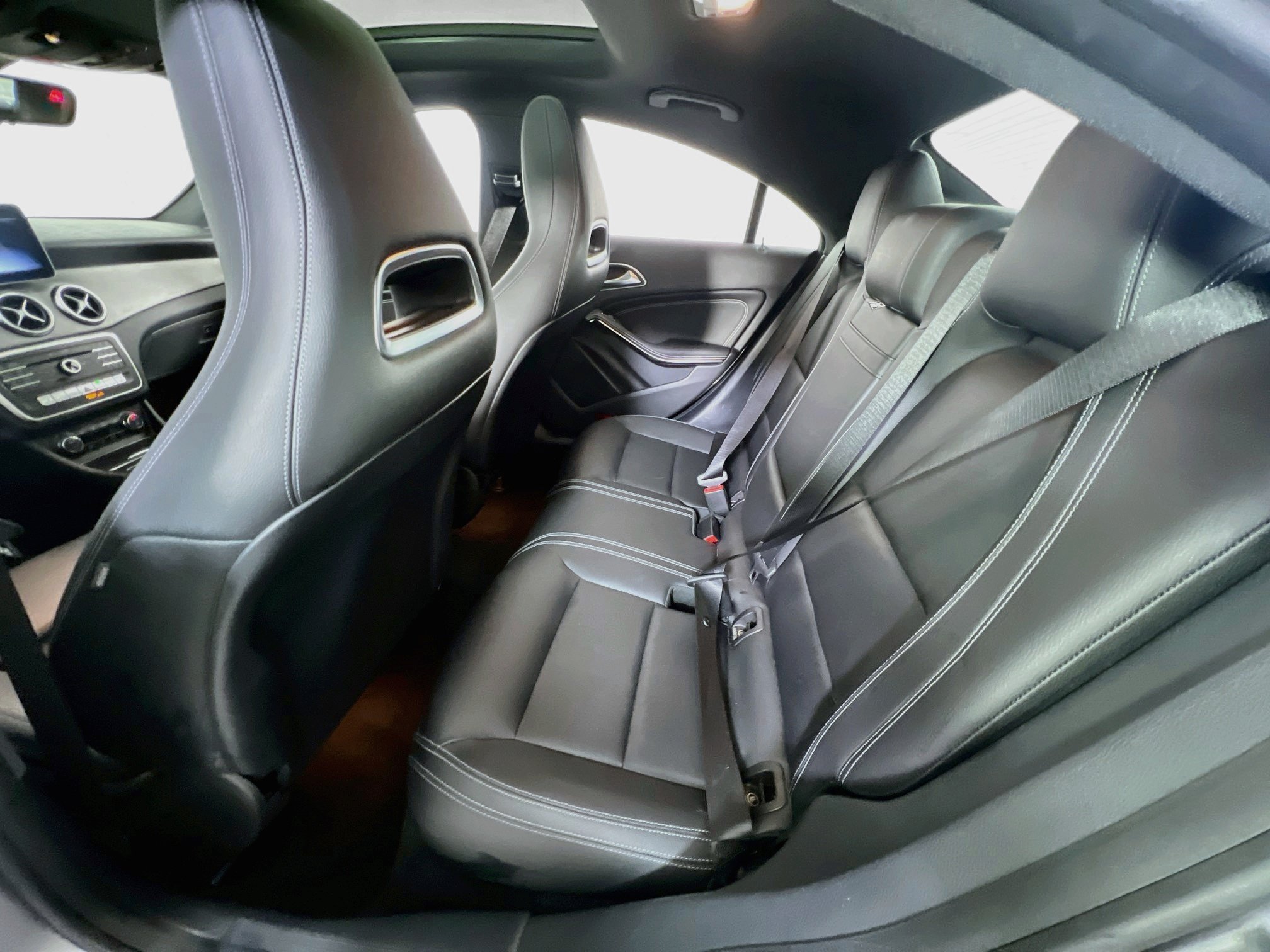 Used 2019 Mercedes-Benz CLA 250 4MATIC image 23
