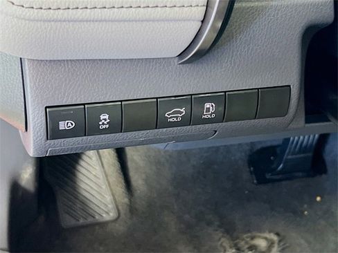 Used 2023 Toyota Camry XSE image 10